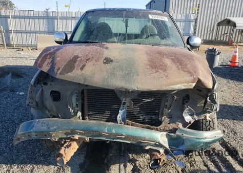 1999 Ford F150 z USA, uszkodzony, nr VIN 1FTRX17W8XNB47702